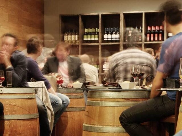 restaurant alcohol bar drinks